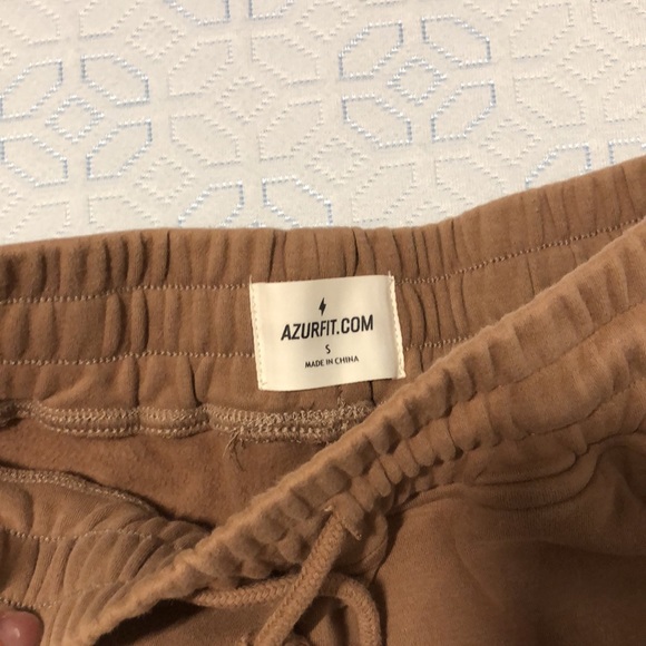 Azur Fit Butter Soft Shorts - Picture 3 of 3